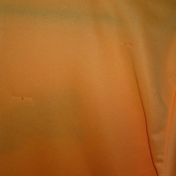 Puma  shirt - Picture 2 of 4